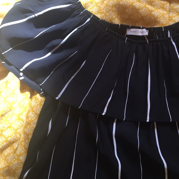 Striped off the shoulder - Picture 3 of 3